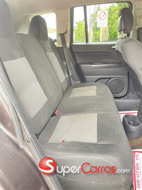 2015 Jeep Compass — foto 9 / 12
