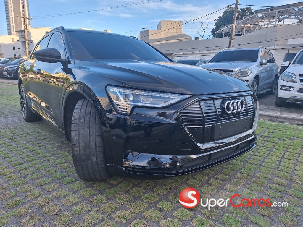 2022 Audi E-Tron Sportback 55 S-Line — foto 4 / 12