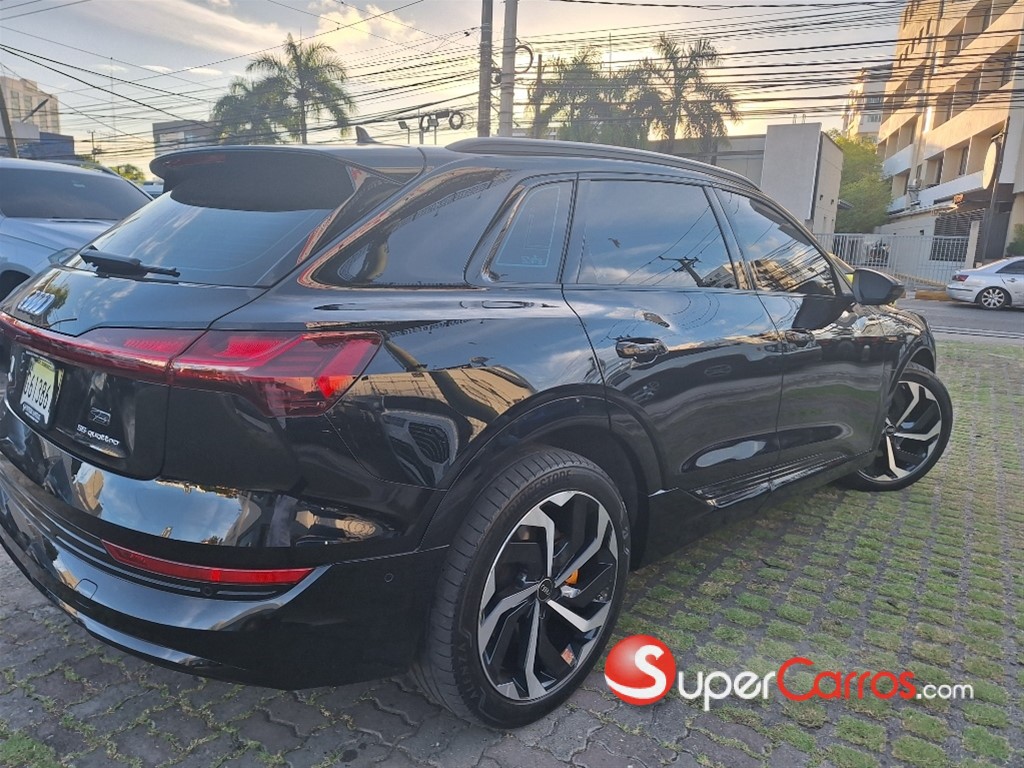 2022 Audi E-Tron Sportback 55 S-Line — foto 6 / 12
