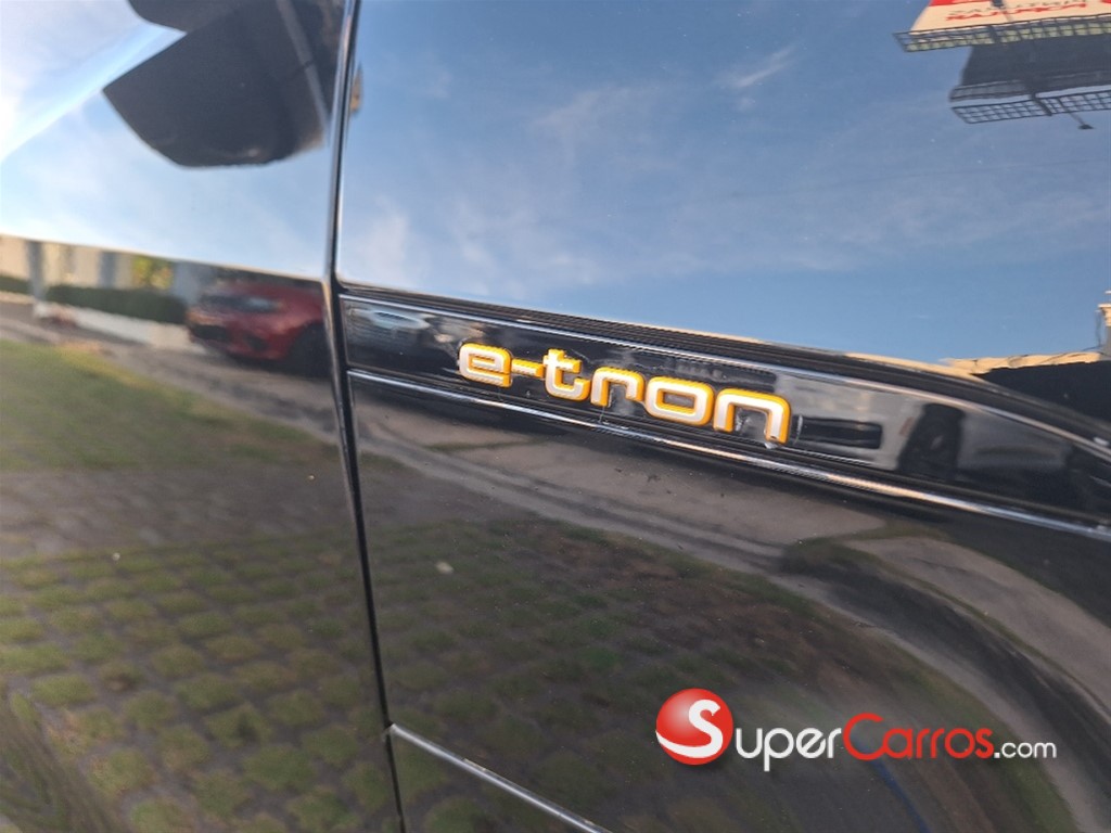 2022 Audi E-Tron Sportback 55 S-Line — foto 7 / 12