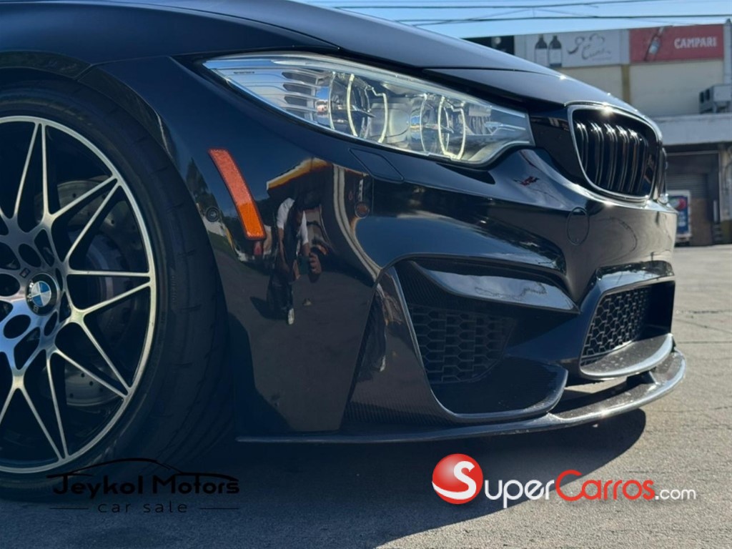 2017 BMW M 3 Competition Package — foto 11 / 12