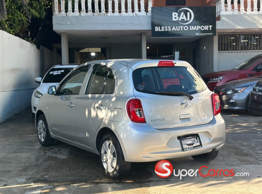 2020 Nissan March — foto 6 / 12