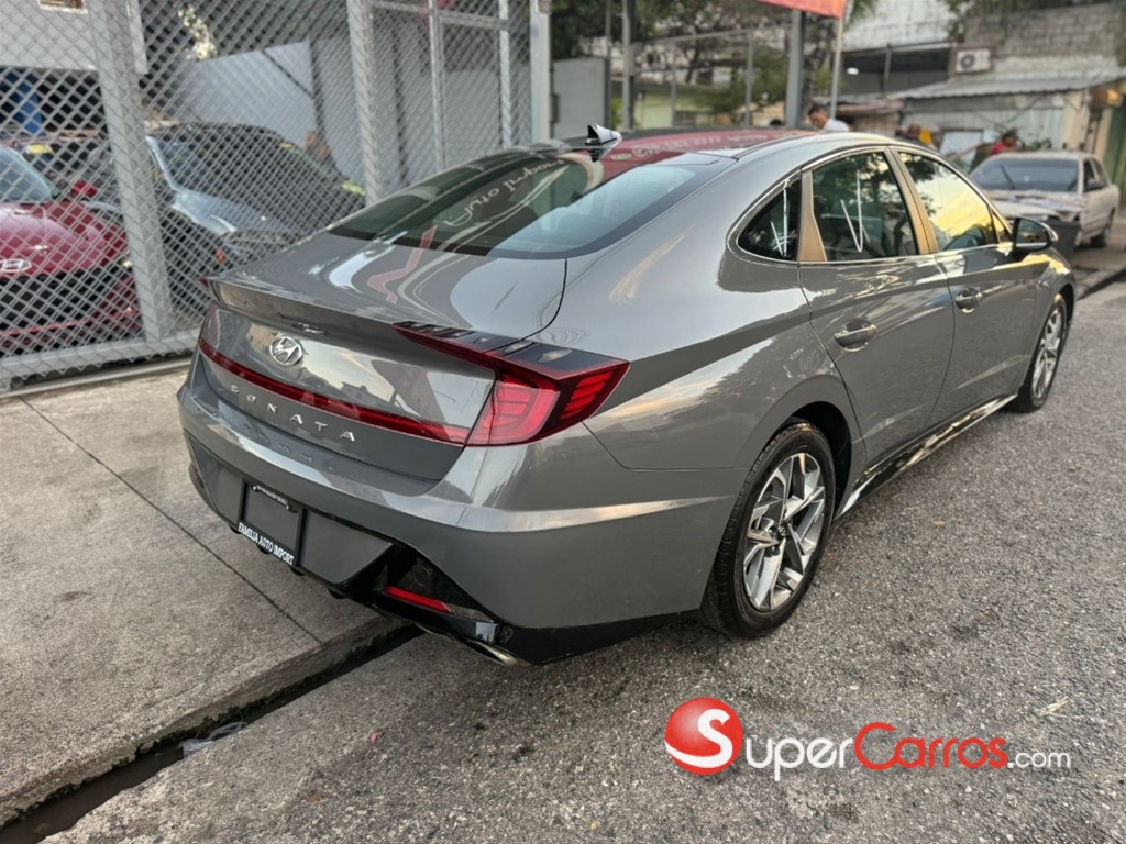 2022 Hyundai Sonata SEL — foto 6 / 10