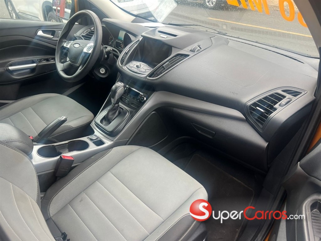 2016 Ford Escape — foto 6 / 8