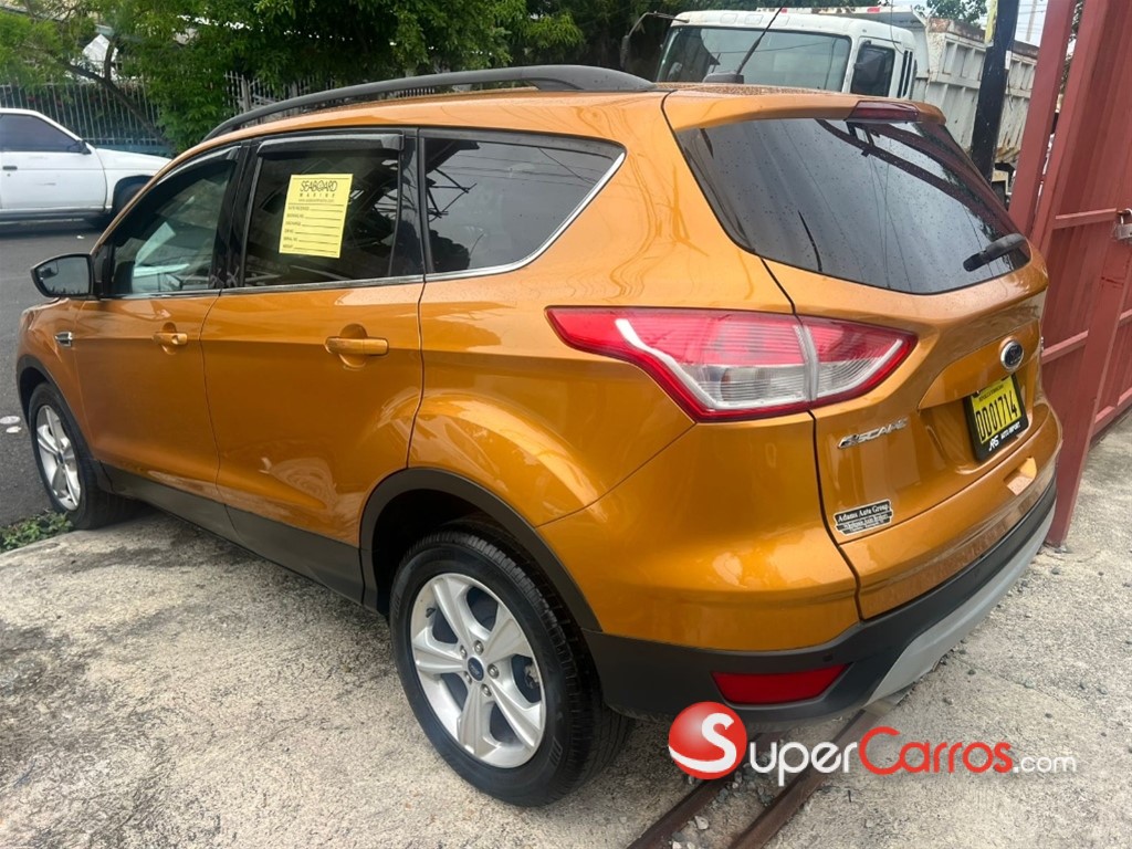 2016 Ford Escape — foto 8 / 8