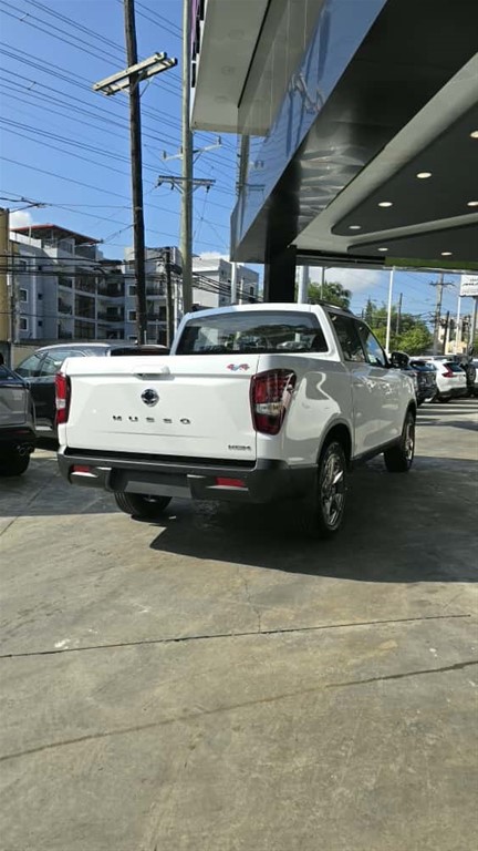 2026 KGM Musso LIMITED — foto 5 / 12