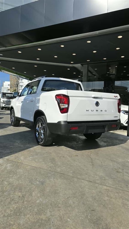 2026 KGM Musso LIMITED — foto 7 / 12