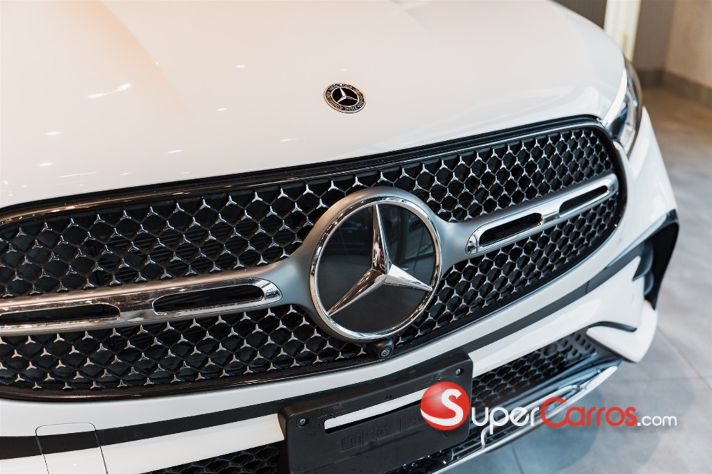 2025 Mercedes-Benz Clase GLC 200 Coupe — foto 3 / 12