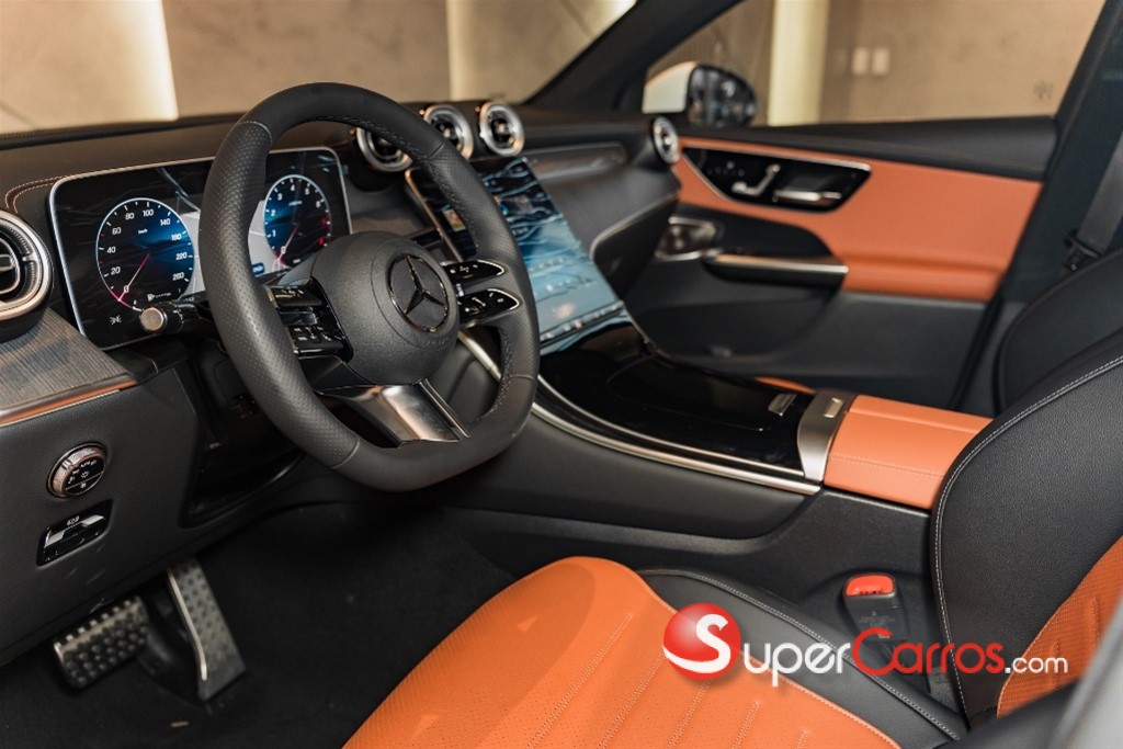 2025 Mercedes-Benz Clase GLC 200 Coupe — foto 7 / 12