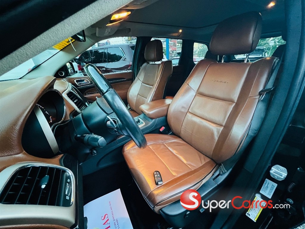 2016 Jeep Grand Cherokee SUMMIT — foto 9 / 12