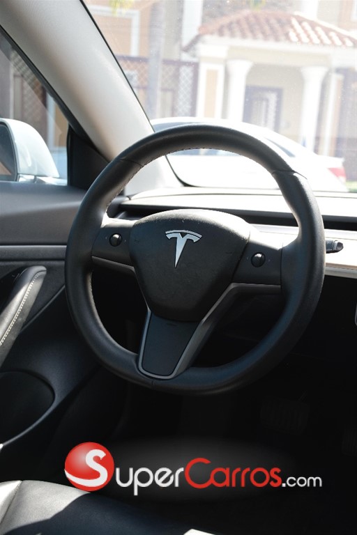 2020 Tesla Model 3 Standard Range Plus — foto 10 / 12