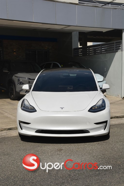 2020 Tesla Model 3 Standard Range Plus — foto 12 / 12