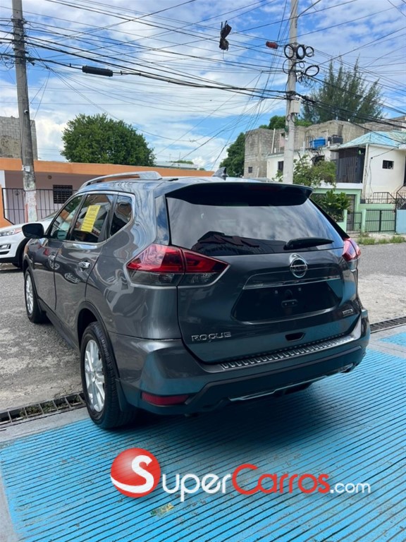 2020 Nissan Rogue S — foto 3 / 11