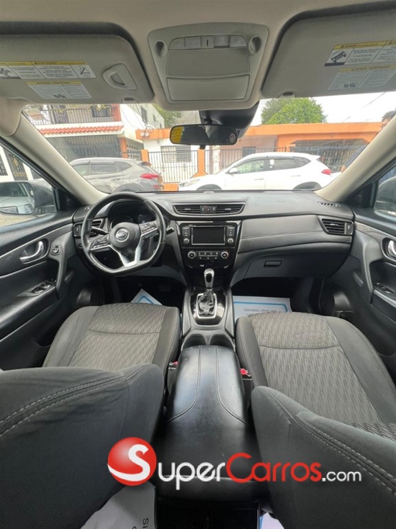 2020 Nissan Rogue S — foto 5 / 11