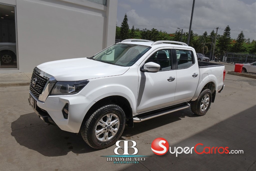 2024 Nissan Frontier XE