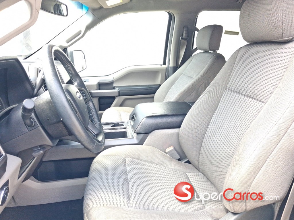2020 Ford F 150 XLT ECOBOOST — foto 8 / 12