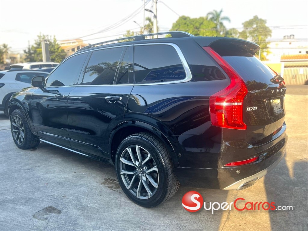 2018 Volvo XC90 Momentum T6 — foto 8 / 11
