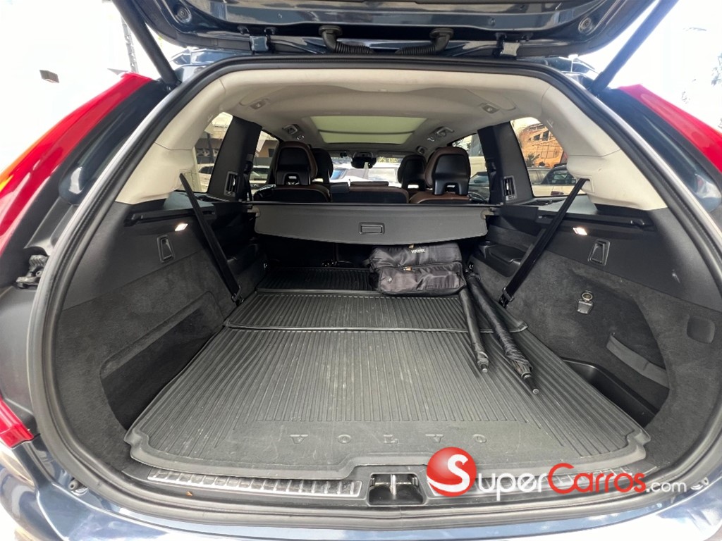 2020 Volvo XC90 Inscription — foto 2 / 12