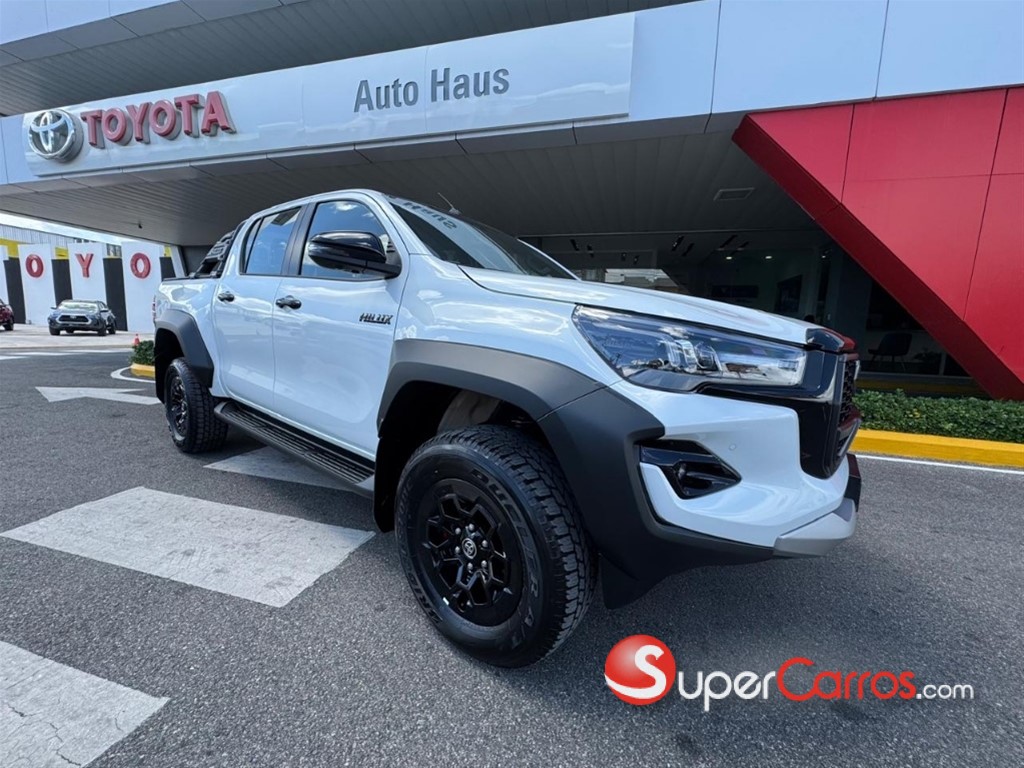 2026 Toyota Hilux GR Sport — foto 4 / 7