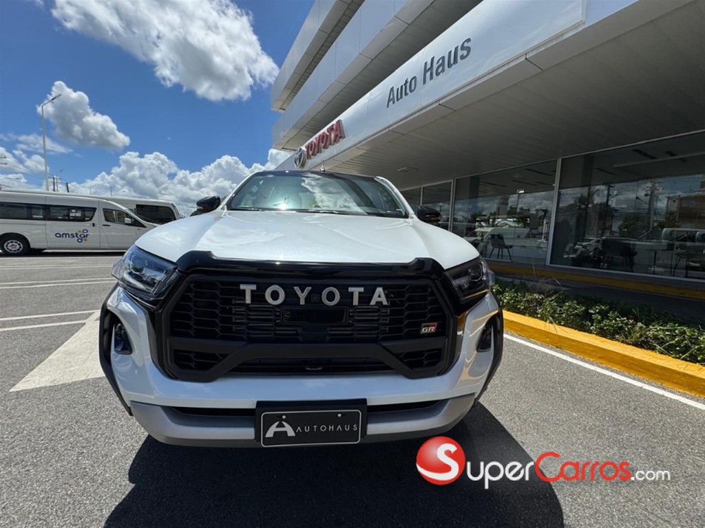 2026 Toyota Hilux GR Sport — foto 5 / 7
