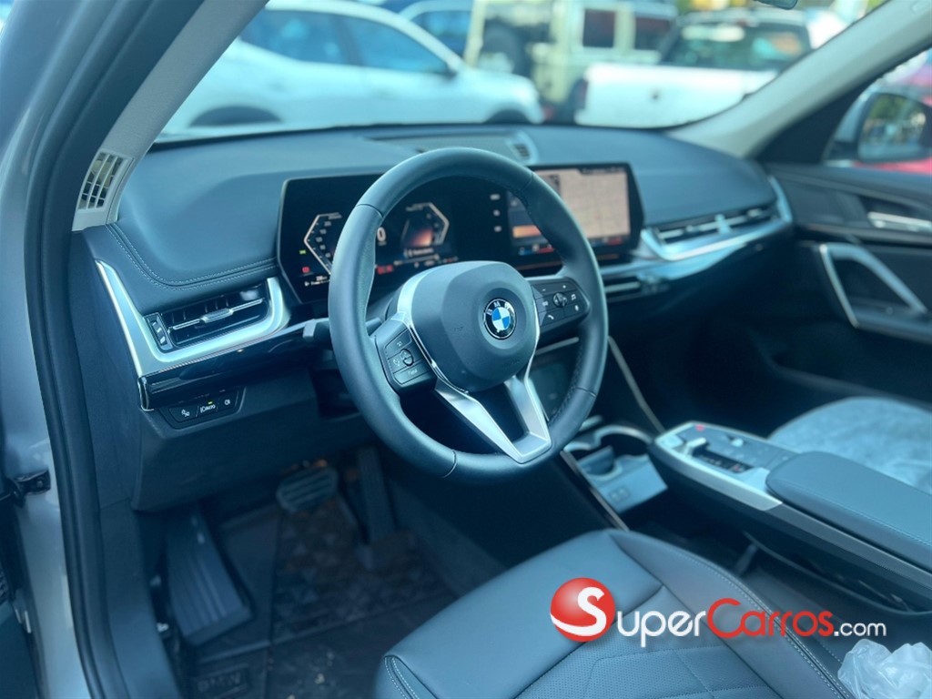 2026 BMW X 1 1.8i S DRIVE — foto 8 / 12
