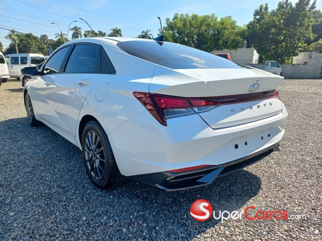 2021 Hyundai Avante — foto 2 / 11