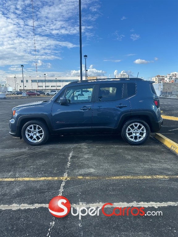 2020 Jeep Renegade Latitude — foto 2 / 10