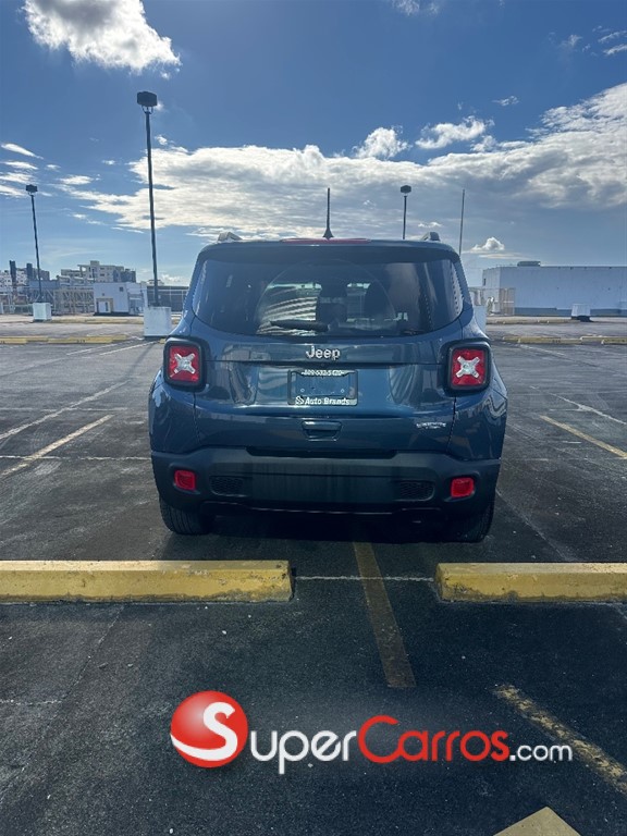2020 Jeep Renegade Latitude — foto 4 / 10