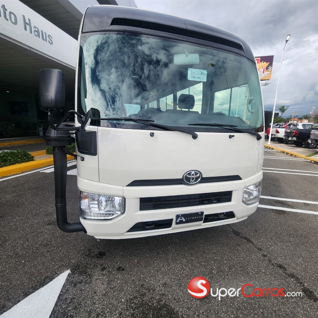 2026 Toyota Coaster — foto 5 / 12