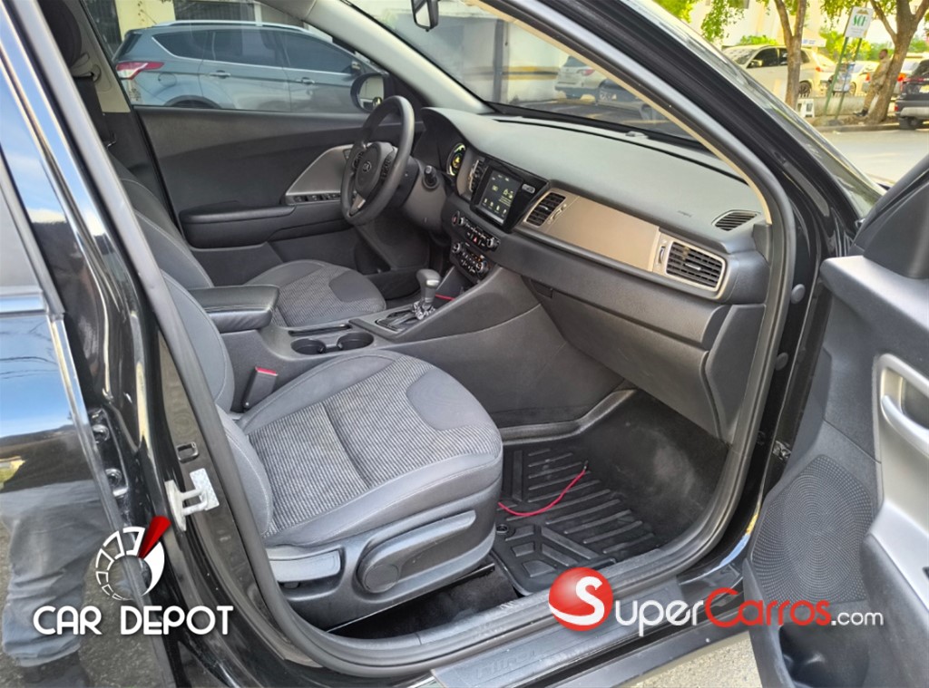 2017 Kia Niro — foto 9 / 10