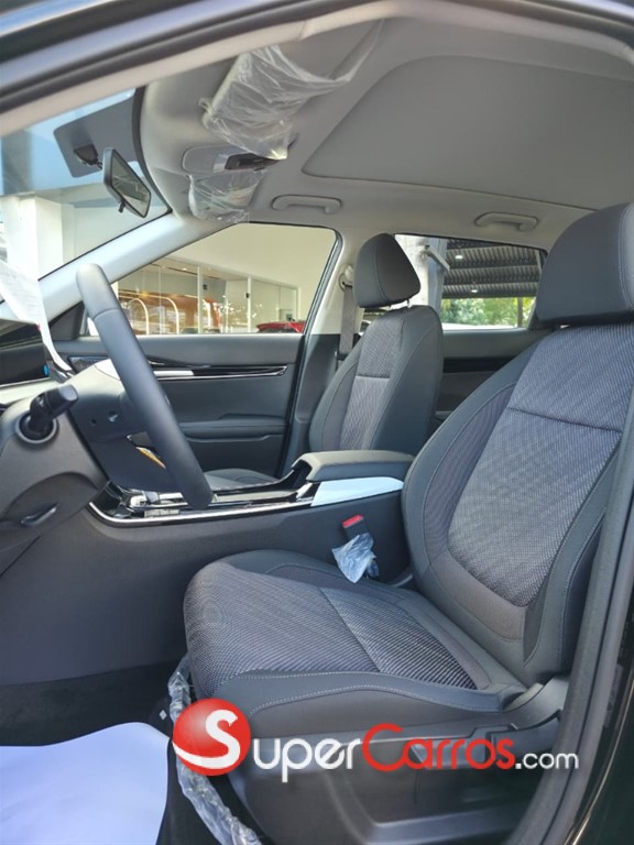 2027 Kia Seltos — foto 8 / 10