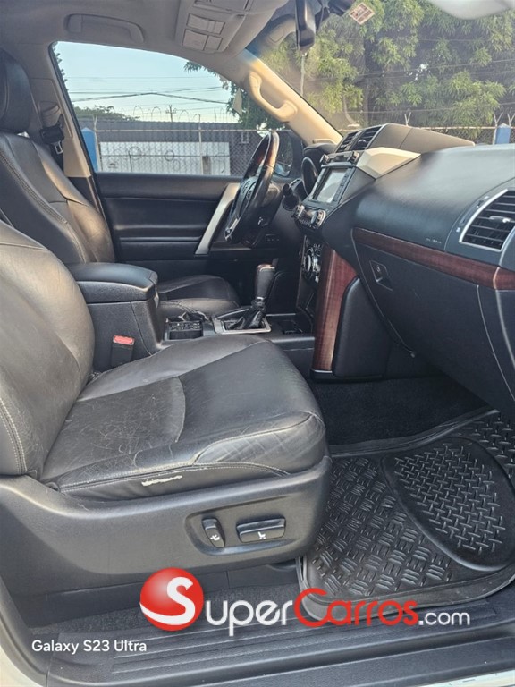 2015 Toyota Land Cruiser Prado VXL — foto 7 / 11
