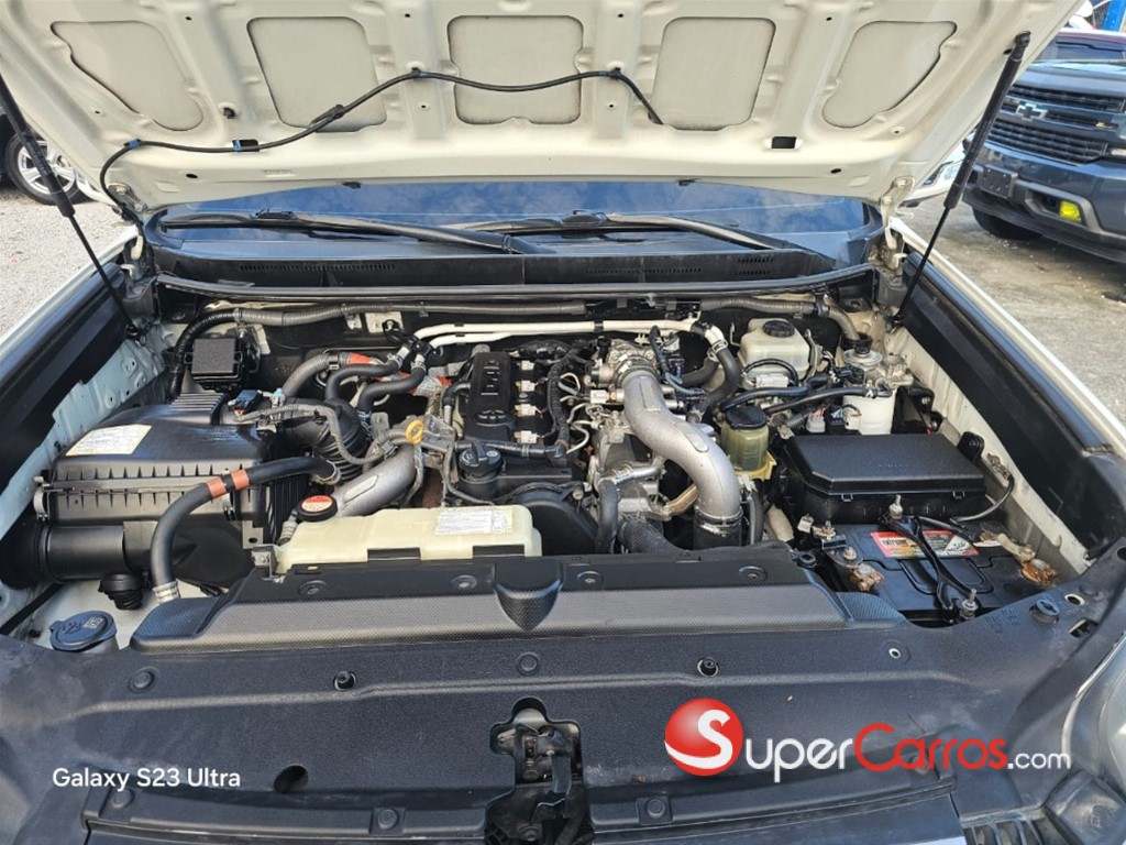 2015 Toyota Land Cruiser Prado VXL — foto 11 / 11