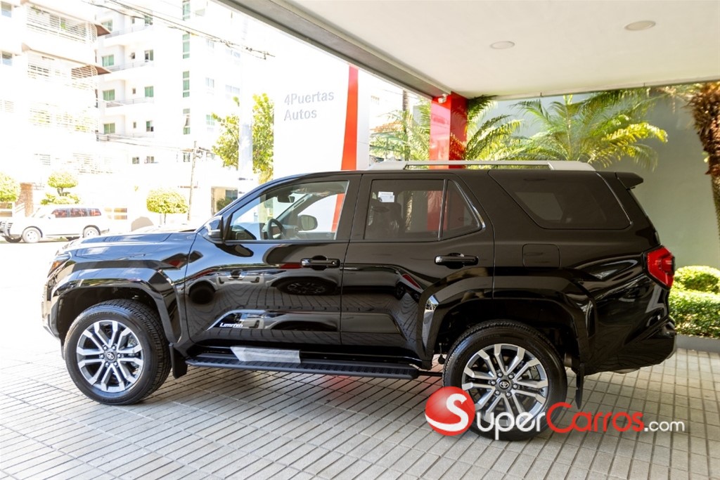 2027 Toyota 4 Runner Limited — foto 2 / 10