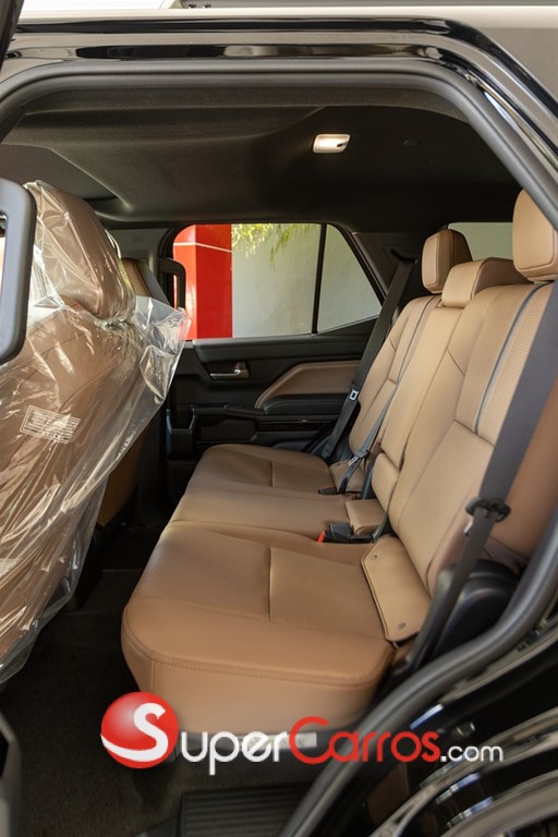 2027 Toyota 4 Runner Limited — foto 5 / 10