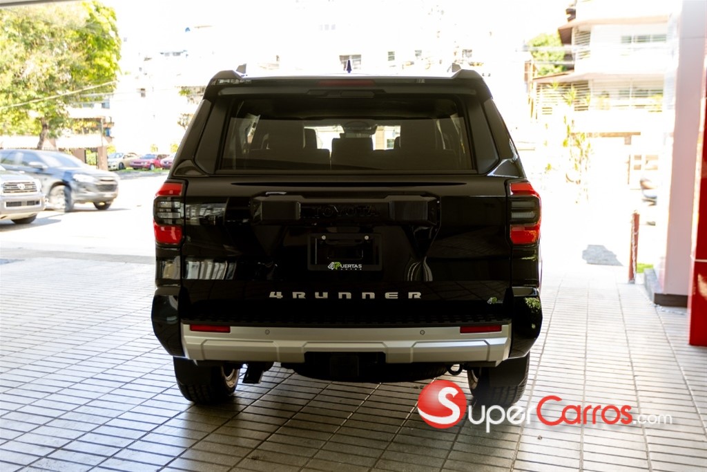 2027 Toyota 4 Runner Limited — foto 7 / 10