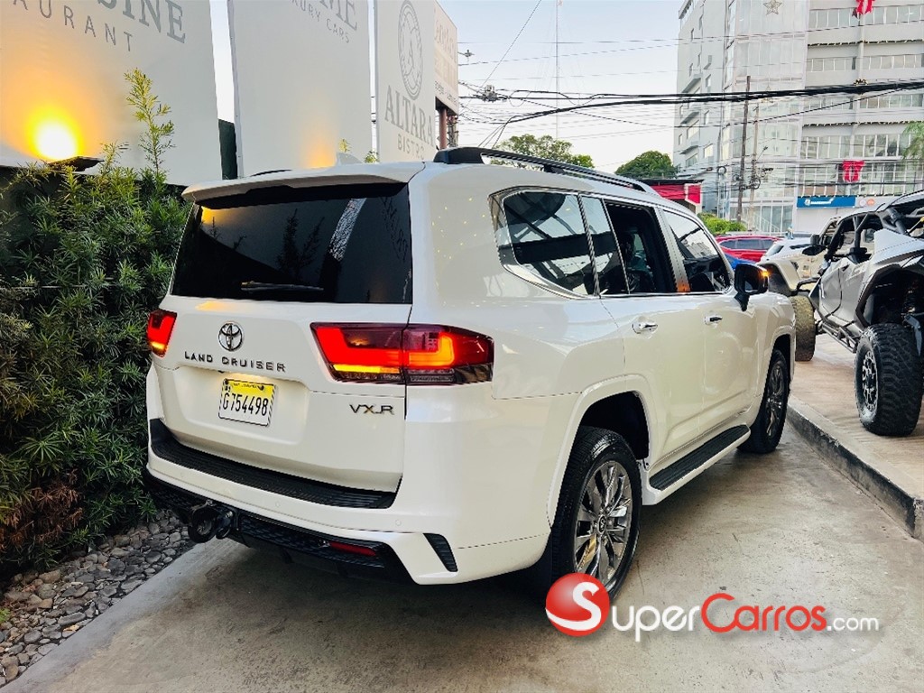 2025 Toyota Land Cruiser 300 VX-R — foto 3 / 12