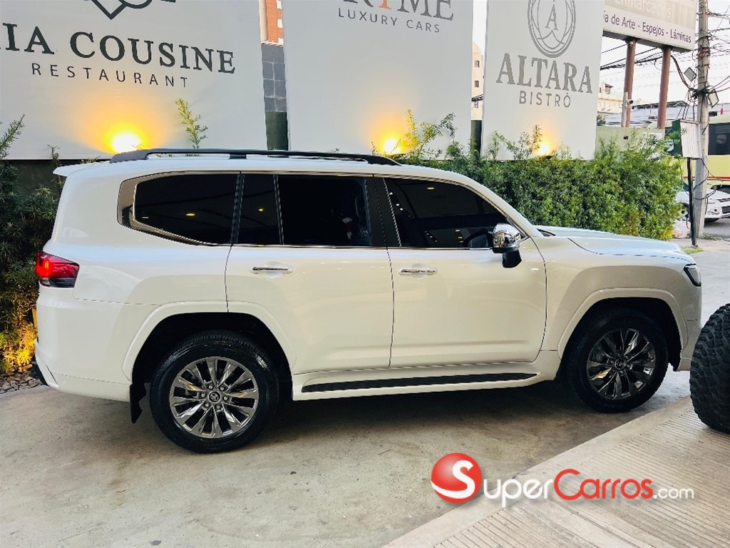 2025 Toyota Land Cruiser 300 VX-R — foto 4 / 12