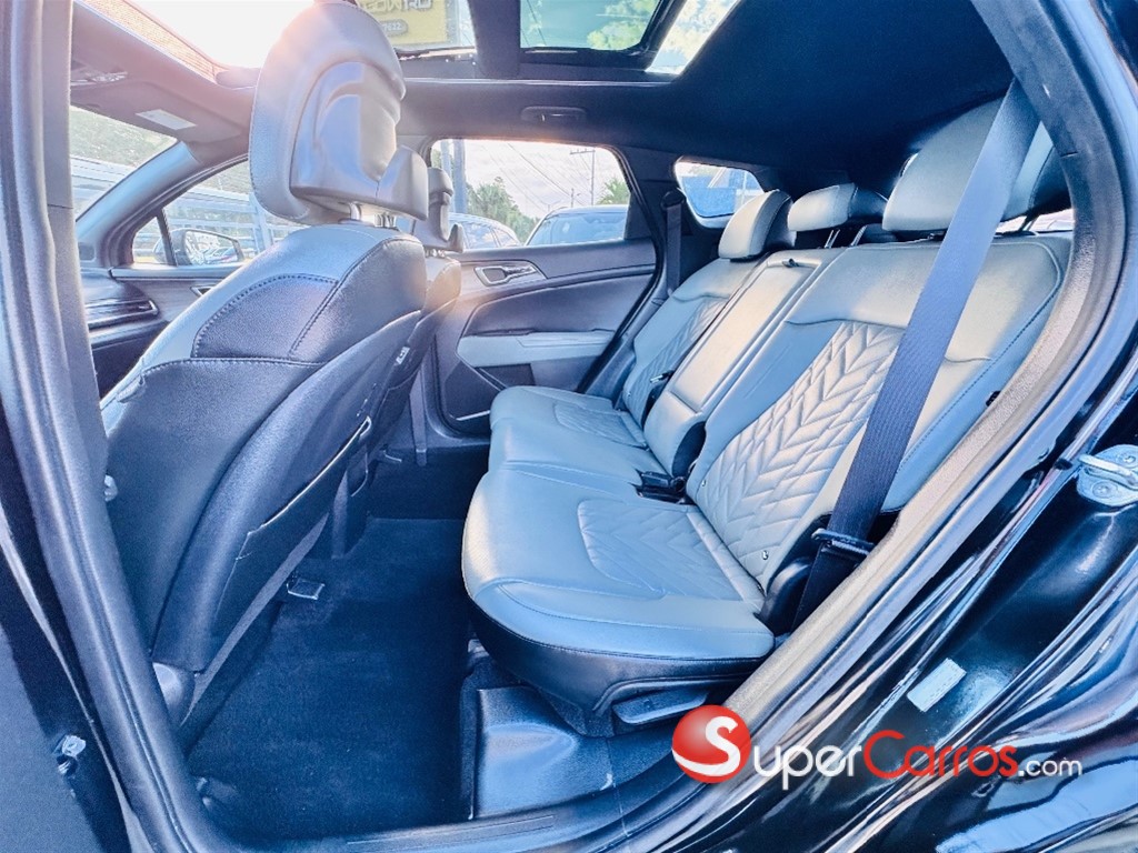 2023 Kia Sportage X-LINE — foto 8 / 12