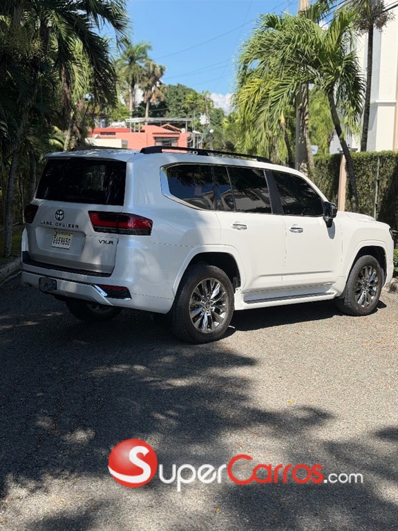 2023 Toyota Land Cruiser 300 VX-R — foto 3 / 6