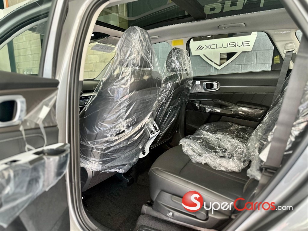 2027 Kia Sorento Limited — foto 11 / 12