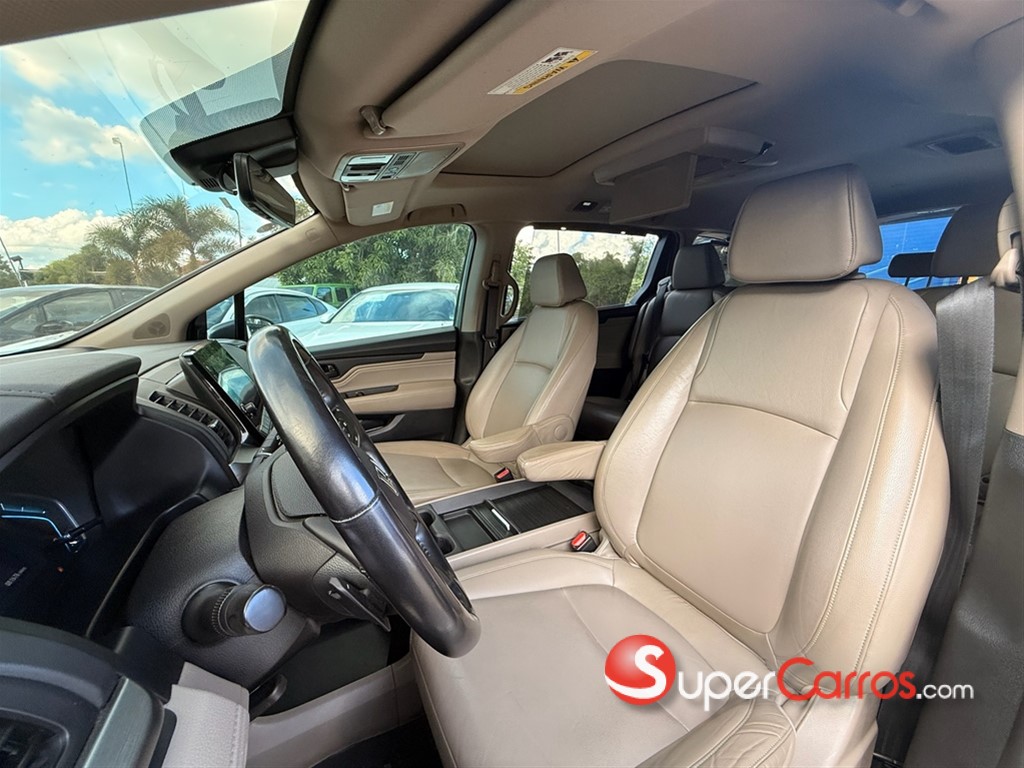 2018 Honda Odyssey Touring — foto 4 / 12