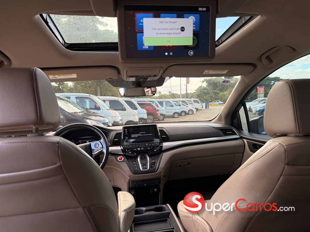 2018 Honda Odyssey Touring — foto 5 / 12