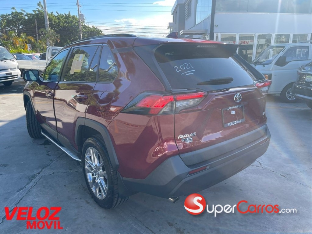 2021 Toyota RAV4 LE — foto 8 / 8