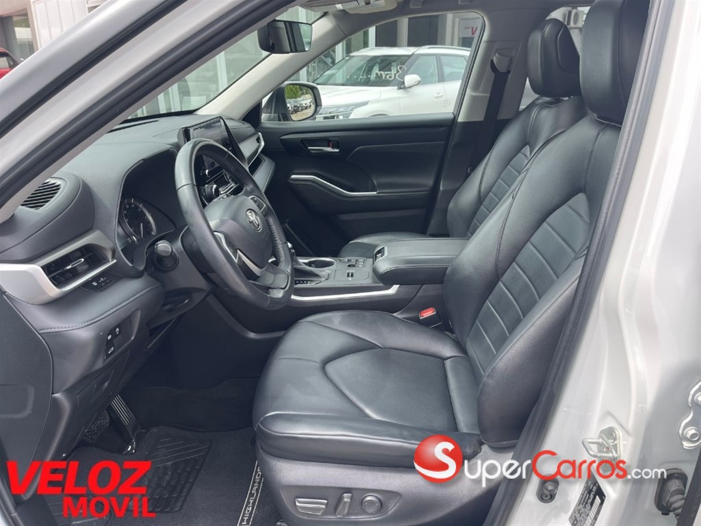 2023 Toyota Highlander XLE — foto 6 / 8