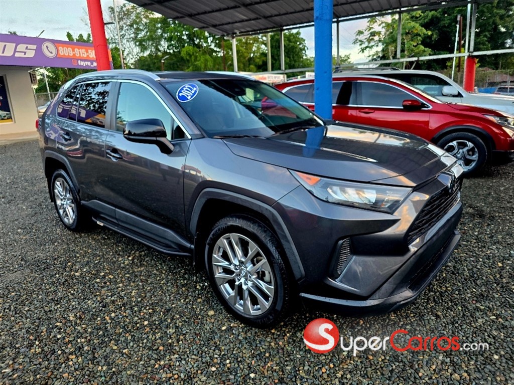 2022 Toyota RAV4 LE — foto 6 / 12