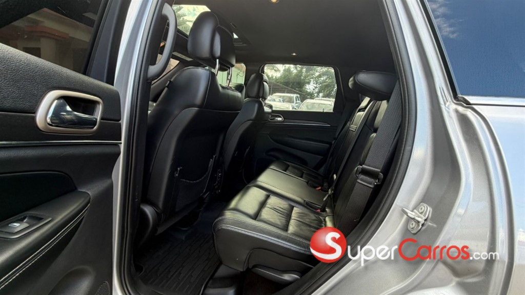 2016 Jeep Cherokee Limited — foto 8 / 10