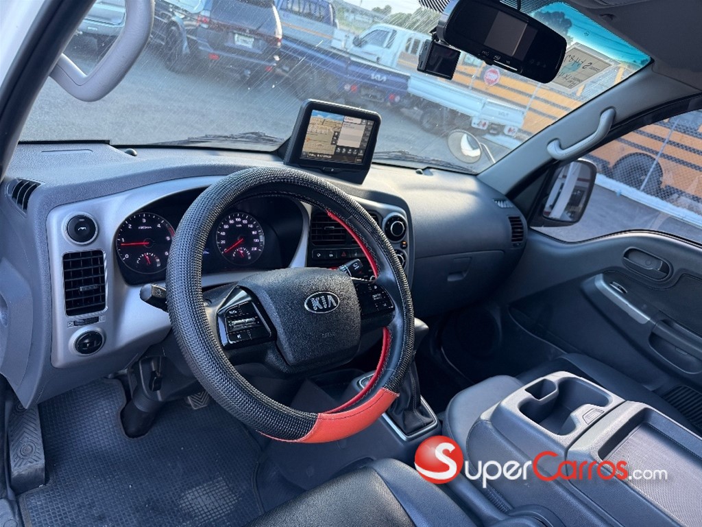 2020 Kia Bongo III — foto 8 / 9