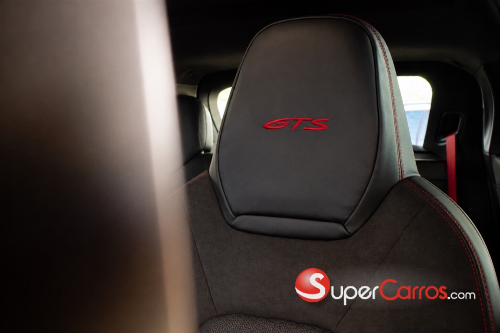 2026 Porsche Cayenne GTS — foto 3 / 7