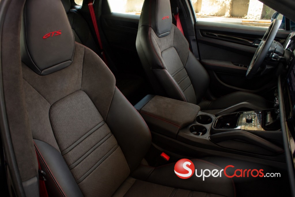 2026 Porsche Cayenne GTS — foto 4 / 7